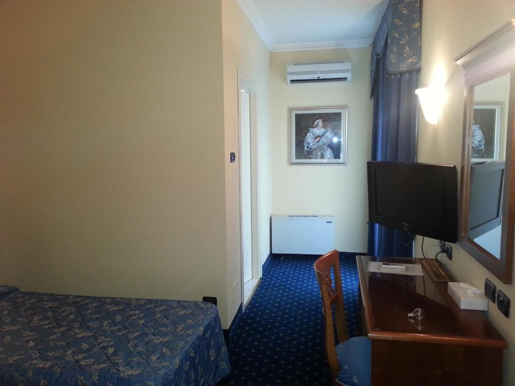 Albergo Costantini Tarcento 部屋 写真
